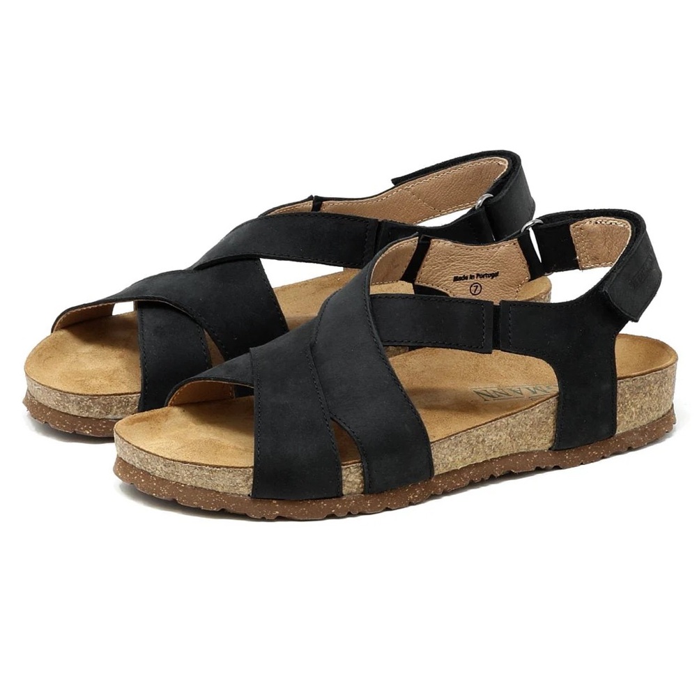 Stegmann’s Hannah Black Leather Sandals 8M